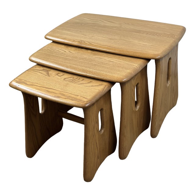 Vintage Nesting Tables in Elm from Ercol, 1980, Set of 3 For Sale