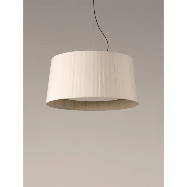 Natural gt7 pendant lamp by santa & cole. Dimensions: d 90 x h 44 cm. Materials: metal, ribbon. Available in other colors....