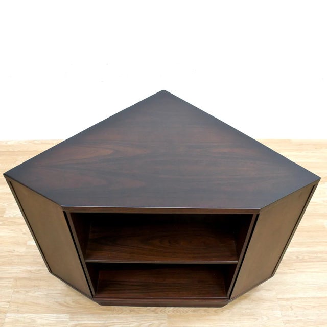 Brown 1960s Danish Modern Revolving Corner Bar in Rosewood by Vildbjerg Mobelfabrik For Sale - Image 8 of 9