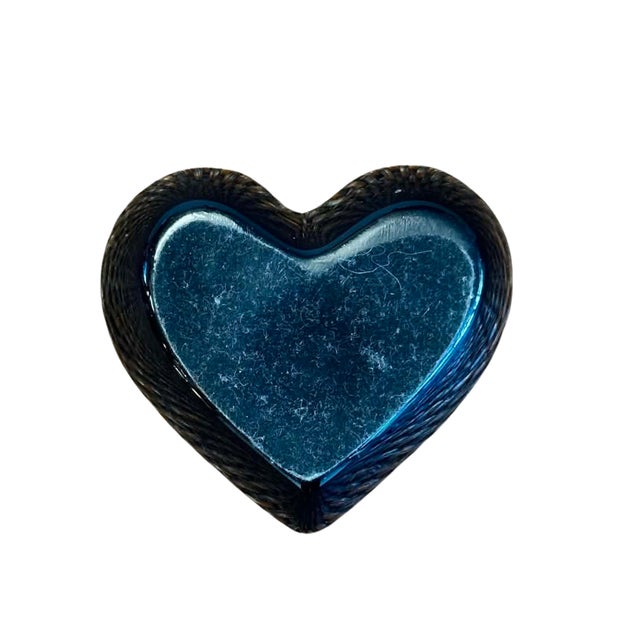 2000 - 2009 Romero Britto Heart-Shaped Pop Art Paperweight For Sale - Image 5 of 5
