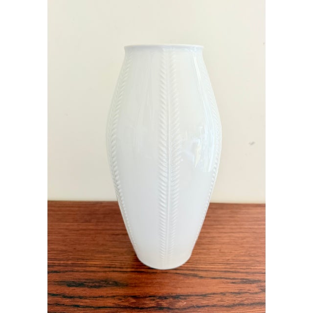 Vintage German Vase in Porcelain, 1970s, in Very Good conditions. Designed 1970 to 1979 This piece has an attribution...