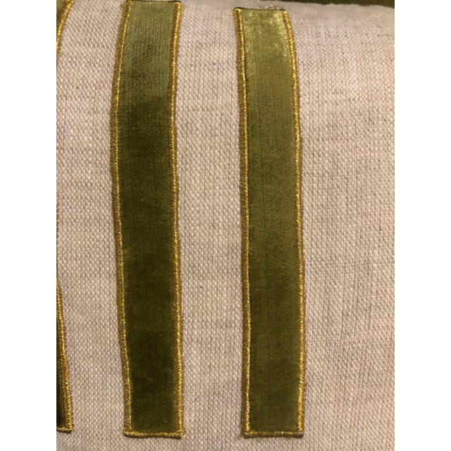 Contemporary Contemporary Emdee “Velluto Porto” Green Velvet & Linen Pillow For Sale - Image 3 of 8