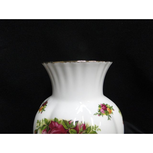 Vintage Royal Albert Old Country Roses, England: Montrose Vase For Sale In Dallas - Image 6 of 7