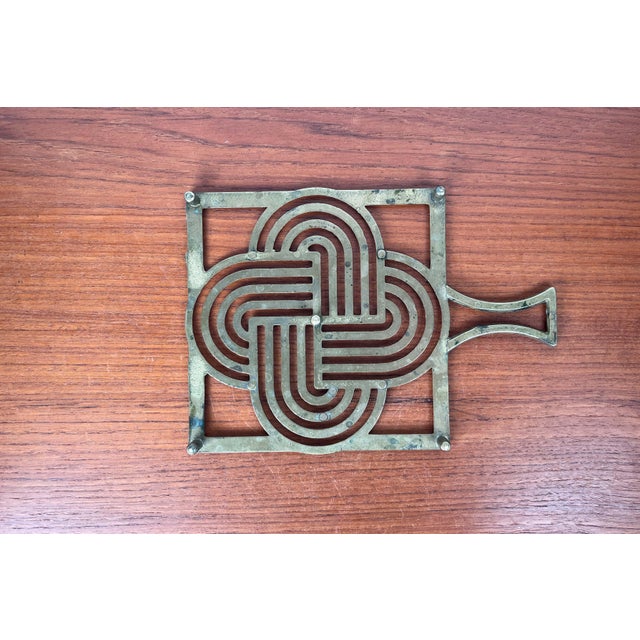 Art Deco Bronze Trivet Coaster with Solomon Knot Design For Sale - Image 11 of 12