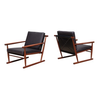 Scandinavian Modern Sculptural Teak Armchairs with Runner Legs, 1950s, Set of 2 For Sale