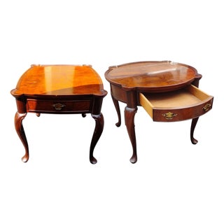 Exquisite Vintage Hekman Furniture Accent Tables With Rich Burled Wood, Elegant French Cabriole Legs & Scalloped Edges For Sale