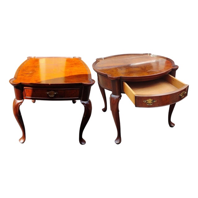 Exquisite Vintage Hekman Furniture Accent Tables With Rich Burled Wood, Elegant French Cabriole Legs & Scalloped Edges For Sale