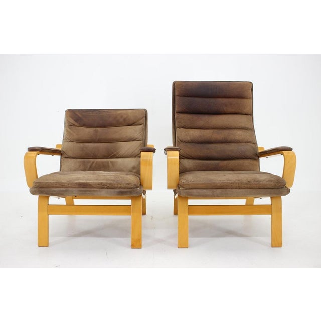 Good original condition - sturdy and stable - Patinated leather in good condition - dimensions : 77 (40) 74 70, 99 (40) 74...