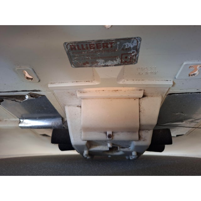 White Space Age Model A41 Backlit Mirror from Allibert, 1970s For Sale - Image 8 of 9