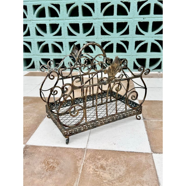 Vintage Fleur De Lis French-New Orleans-Victorian Style Iron Magazine Rack Caddy For Sale - Image 4 of 10