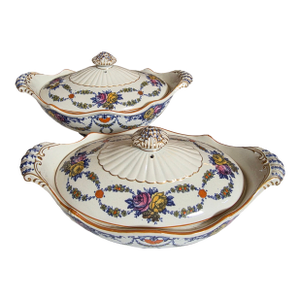 Pair of Wedgwood Tureens Grosvenor Pattern