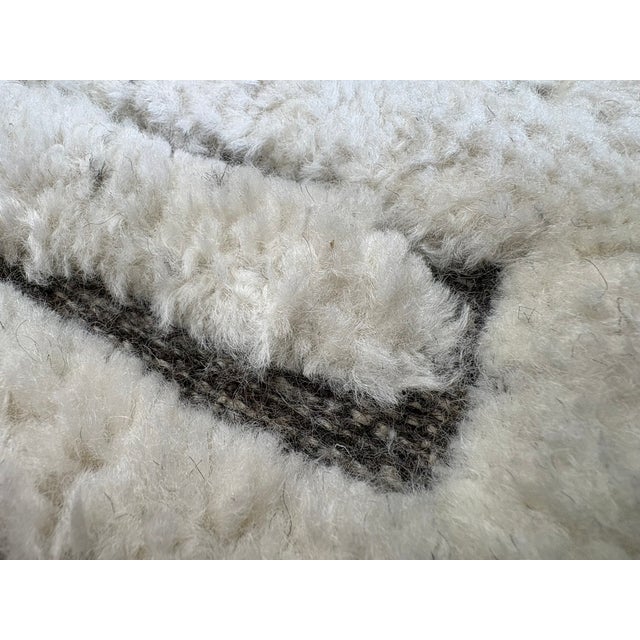 Contemporary Rh Basanti Rug – 9' × 12' Marled Ivory/Charcoal | Hand-Knotted Wool Blend | Contemporary Himalayan-Inspired Design For Sale - Image 3 of 18