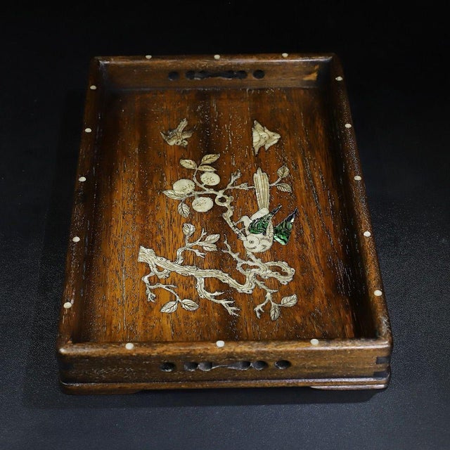 Chinese Huali Rosewood Tray Inlaid With Mother-of-Pearl Bird Motif For Sale - Image 3 of 10