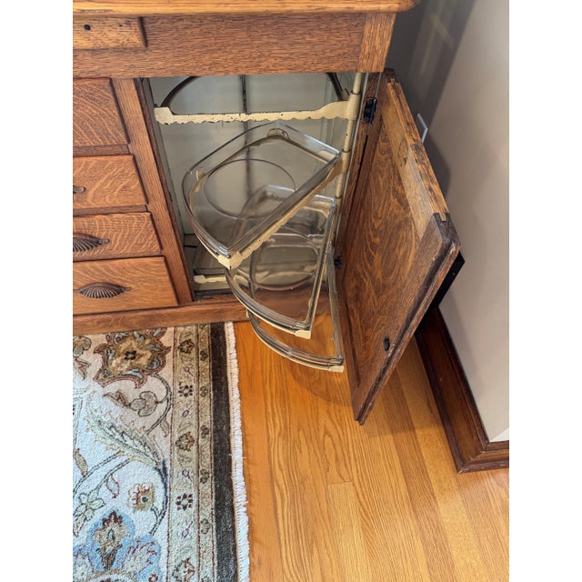 Physicians Cabinet Attributed to Manufacturer W.D. Allison Company For Sale - Image 10 of 12