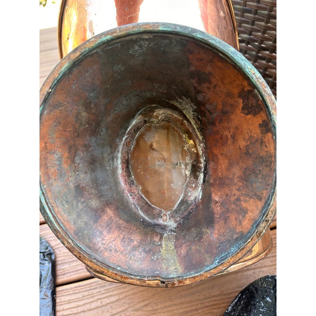 Metal 19th-Century Victorian Copper Helmet Coal Scuttle With Brass Accents For Sale - Image 7 of 12