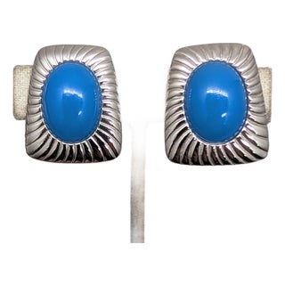 Vintage 1980s Signed Trifari Ribbed Rhodium Plated Blue Cabochon Rhinestone Clip Earrings-2 Pieces For Sale