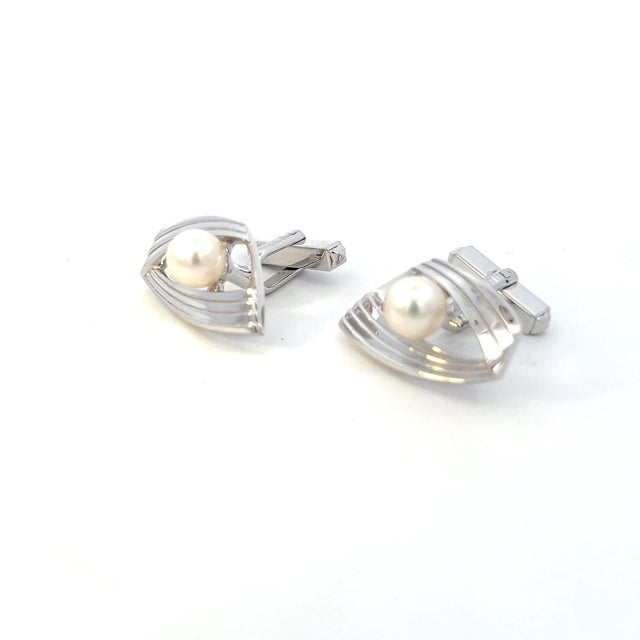 1990s 1990s Mikimoto Estate Akoya Pearl Mens Cufflinks 7 mm Silver, 2 pieces For Sale - Image 5 of 9