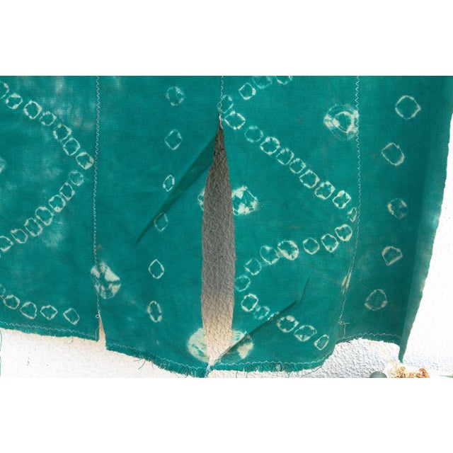 1970s Vintage African Burkina Tie-Dye Teal Throw For Sale - Image 5 of 7
