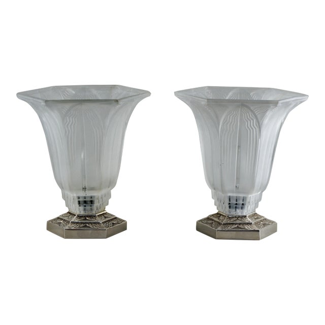 French Art Deco Table Lamp by Pierre d'Avesn Lorrain Daum 1920s France - A Pair For Sale