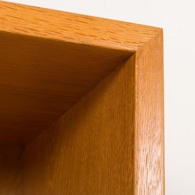 Mid-Century Oak Bookcase by Hans J. Wegner for Ry Møbler, 1960s For Sale - Image 16 of 18