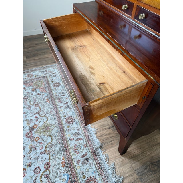 Federal Flame Mahogany Secretary Bookcase With Eagle Finial, C. 1810–1825 For Sale - Image 11 of 11