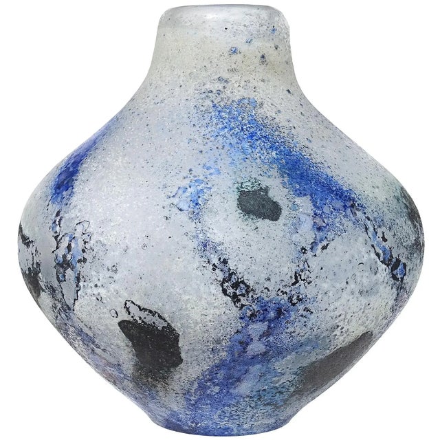 Late 20th Century Vintage Murano Seguso Arte Vetro Blue Black Abstract Scavo Surface Texture Italian Art Glass Flower Vase For Sale - Image 5 of 10