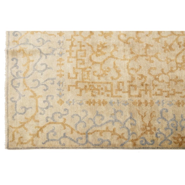 Contemporary Sino Wool Rug Handmade in Beige Allover Pattern For Sale In New York - Image 6 of 10