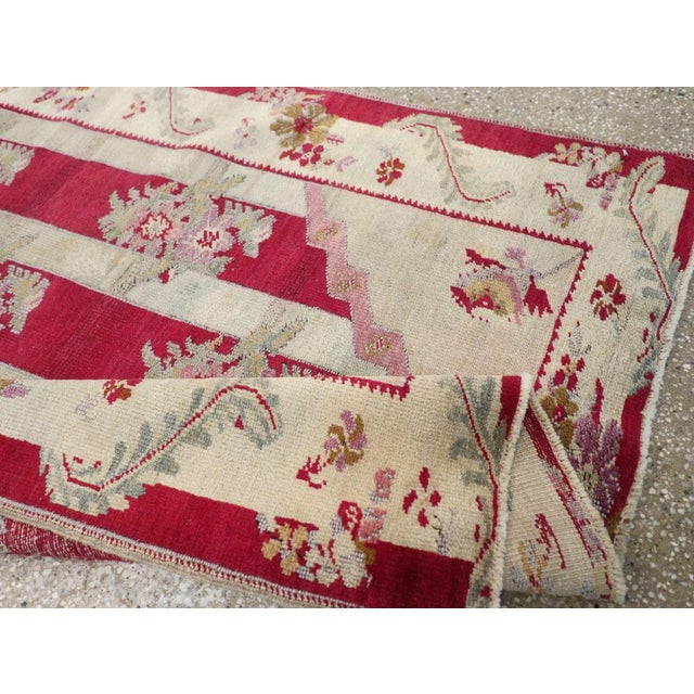 Textile Galerie Shabab Collection Early 20th Century Turkish Ghiordes Throw Rug For Sale - Image 7 of 8