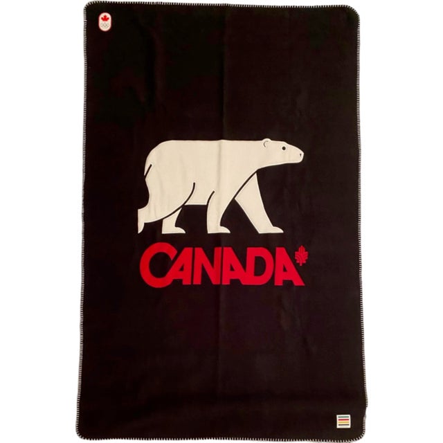 Hudson's Bay Canada 2014 Olympics Committee Polar Bear Navy Blue Blanket For Sale - Image 11 of 11