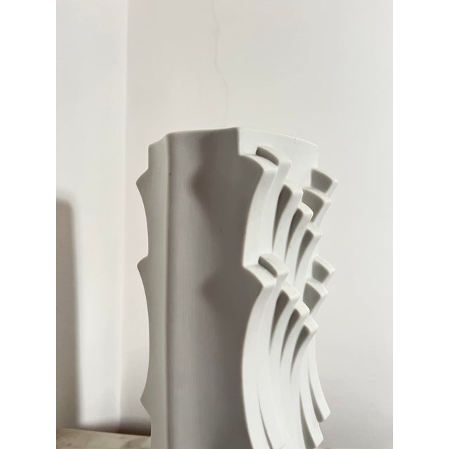 White Vintage Bisque Porcelain Vase by Heinrich Fuchs for Hutschenreuther, 1960s For Sale - Image 8 of 14