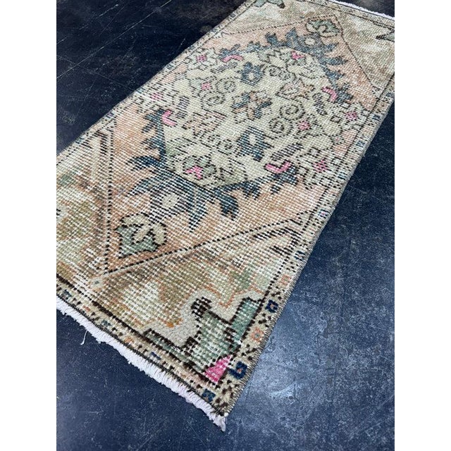 Turkish Yastik Rug 1'6" x 3'2" For Sale - Image 4 of 5