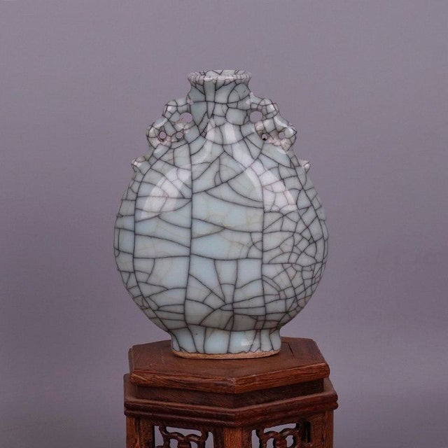 Chinese Ceramic Vase Guan Ware Crackle Glaze Celadon Double Ears Moonflask Vase For Sale - Image 4 of 9