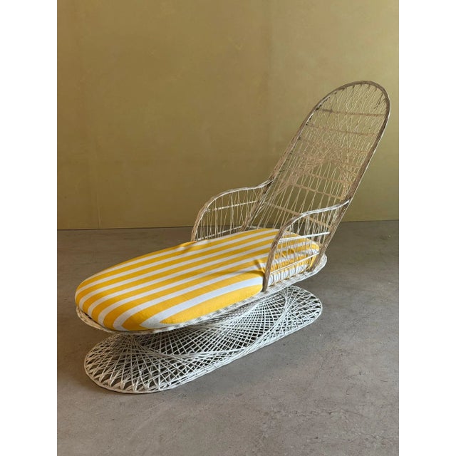Mid-Century Modern Mid-Century Modern Spun Fiberglass Lounge Chair by Russell Woodard, 1960s For Sale - Image 3 of 14