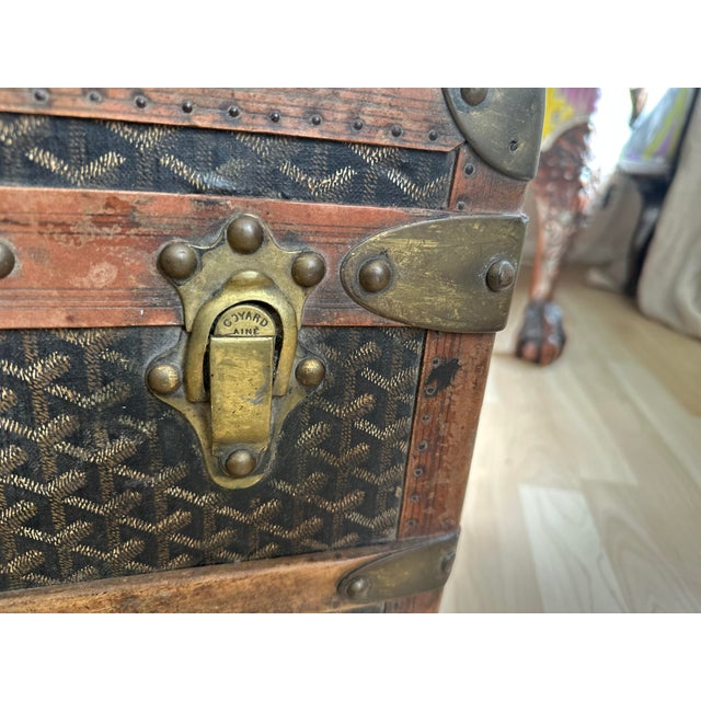 Antique Steamer Trunk in Chevron Canvas from Goyard, France, 1900 For Sale - Image 15 of 18