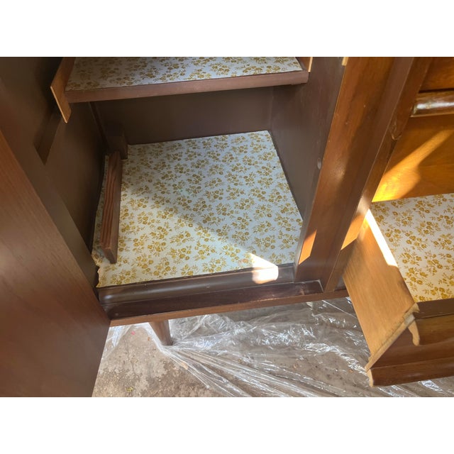 Wood Mid Century Modern Walnut Bassett 3 Drawer Credenza With Cabinet For Sale - Image 7 of 10