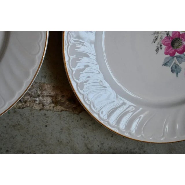 1950s Bohemian Plates from Keller and Guerin Lunéville Badonviller, Set of 8 For Sale - Image 5 of 7