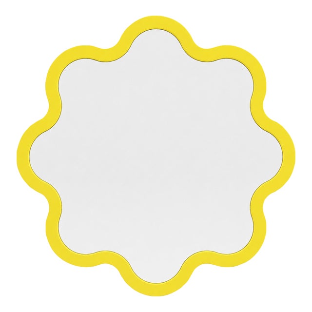 Contemporary Sculptural Wall Mirror – Hvyli Round 80 Medium by Oitoproducts For Sale