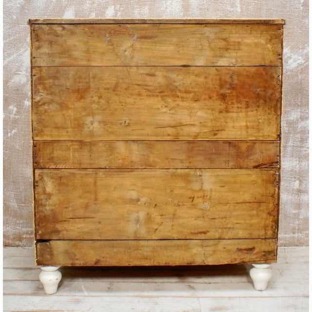 19th Century Victorian Bow Fronted Chest of Drawers, 1870 For Sale - Image 5 of 11