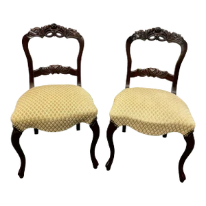Vintage Traditional Victorian Style Mahogany Accent / Dining Chairs - Pair
