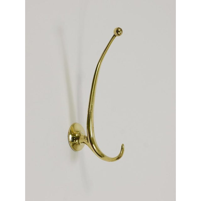 Mid-Century Curved Brass Wall Coat Hooks from Werkstätte Hagenauer Wien, 1950s, Set of 2 For Sale - Image 4 of 13