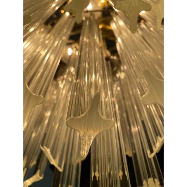 Transparent 1960s Six-Tier Murano Crystal Italian 120 Quadriedri Prism Chandelier For Sale - Image 8 of 10