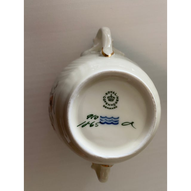 Vintage Royal Copenhagen Frijsenborg Hand-Painted Porcelain Creamer and Sugar Set With Tray- 3 Pieces For Sale In New York - Image 6 of 9