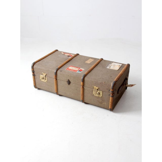 Vintage 1950s Cunard Line Steamer Trunk For Sale - Image 6 of 12