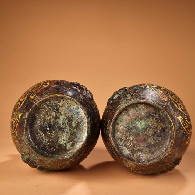 Bronze Pair of Vintage Bronze Jars With Gold Inlay – Archaistic Vessels, 5.3 LBS For Sale - Image 8 of 9