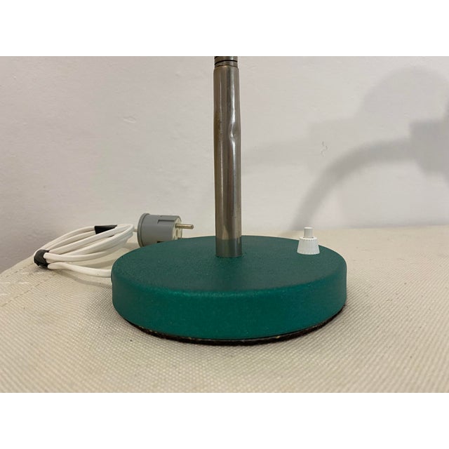 1960s Mid-Century Modern Adjustable Gooseneck Desk Lamp in Emerald Green, 1960s For Sale - Image 5 of 18