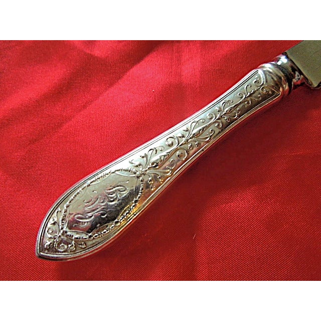 Offered is a beautiful set of 8 luncheon knives in the classical Adam pattern made by the Whiting Mfg Co. These 8 1/2"...
