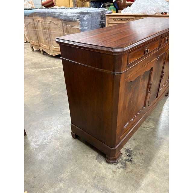 Mid 19th Century French Buffet Louis Phillipe Style Circa 1860 Walnut Wood From South East of France. For Sale - Image 5 of 6