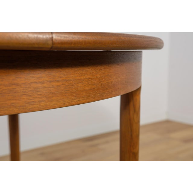 Mid-Century Round Teak Extendable Dining Table, United Knigdom, 1960s For Sale - Image 18 of 18