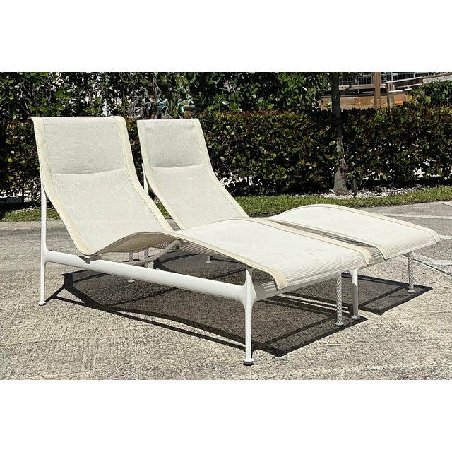 Knoll Vintage MCM Richard Schultz for Knoll 1966 Chaise Lounge - A Pair For Sale - Image 4 of 12