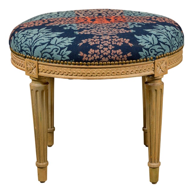 French Neoclassical Style 1920s Painted Stool with Carved Apron and Fluted Legs For Sale